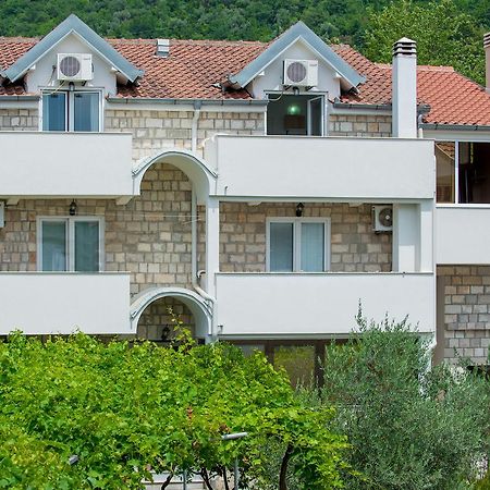 טיווט Apartmani Krgusic מראה חיצוני תמונה