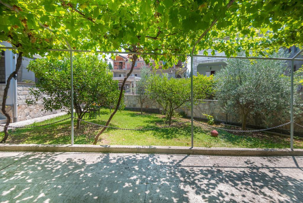 טיווט Apartmani Krgusic מראה חיצוני תמונה